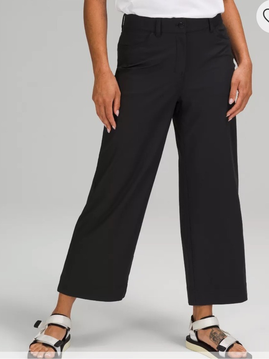 lululemon athletica Pants - Lululemon Athletica Black City Sleek 5Pkt Wide Leg Pants, Size 28, NWT